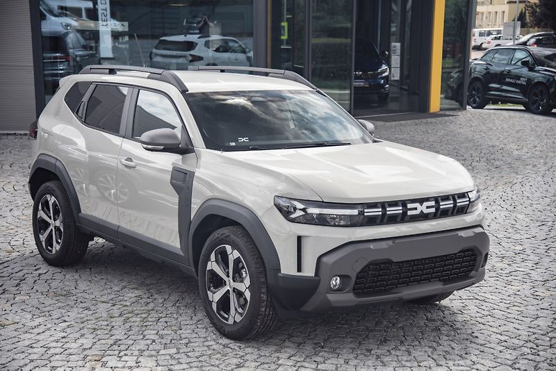 Dacia Duster (2026) Journey hybrid 155 - fotka 1 z 1