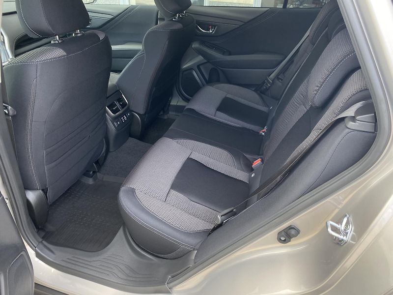 Subaru Outback 2.5i-ACTIVE EyeSight  - fotka 11 z 17