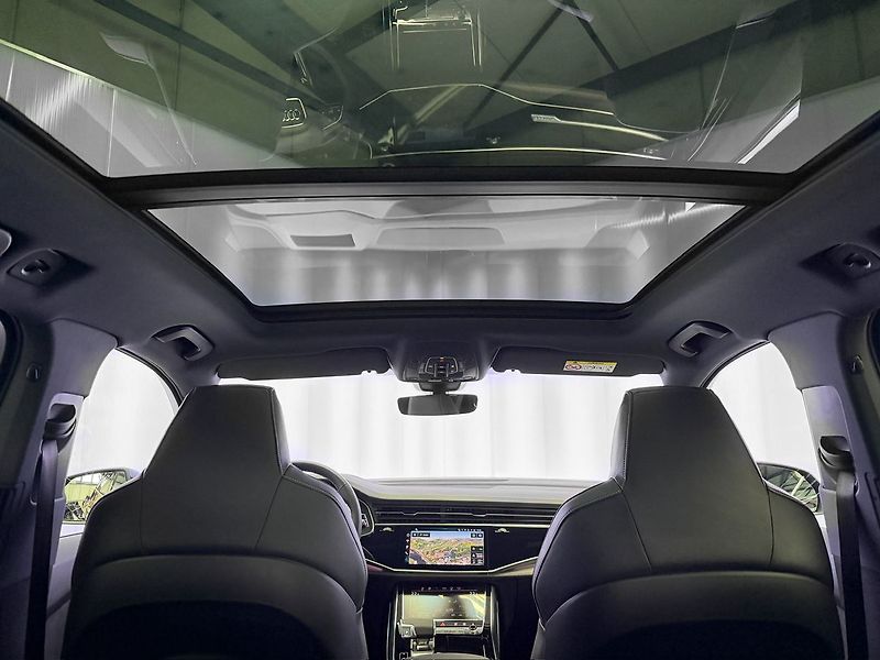 Audi SQ7 TFSI QUATTRO, LASER, MASÁŽ, WE - fotka 34 z 38