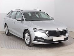 Škoda Octavia (2022) Ambition 2.0 TDI, ČR,1.maj - fotografie inzerátu