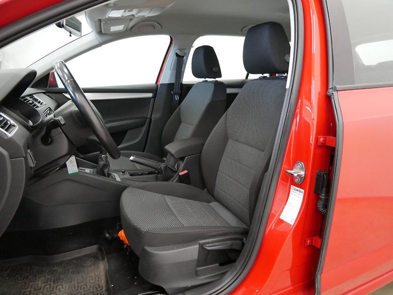 Škoda Octavia - fotka 6 z 6