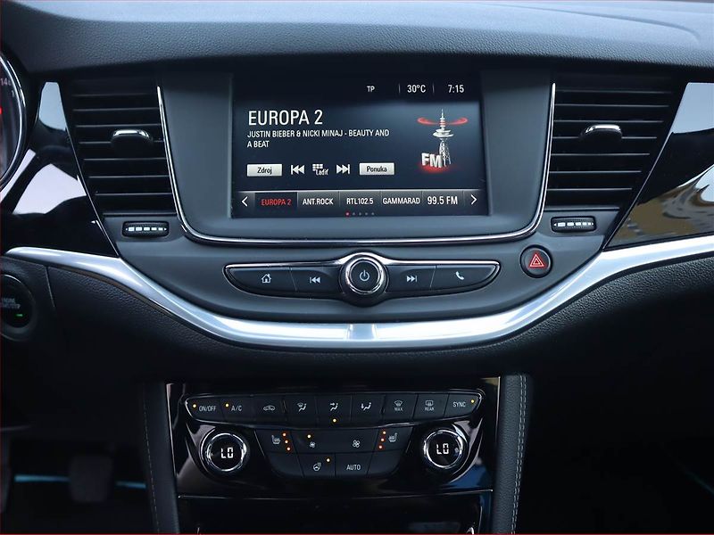 Opel Astra (2017) 1.4 T, Serv.kniha, Tempomat - fotka 12 z 19