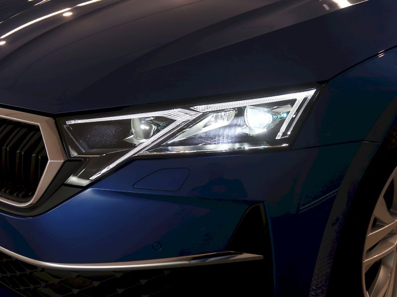 Škoda Octavia (2025) EXCLUSIVE 1.5TSI 110KW CANTON - fotka 10 z 46