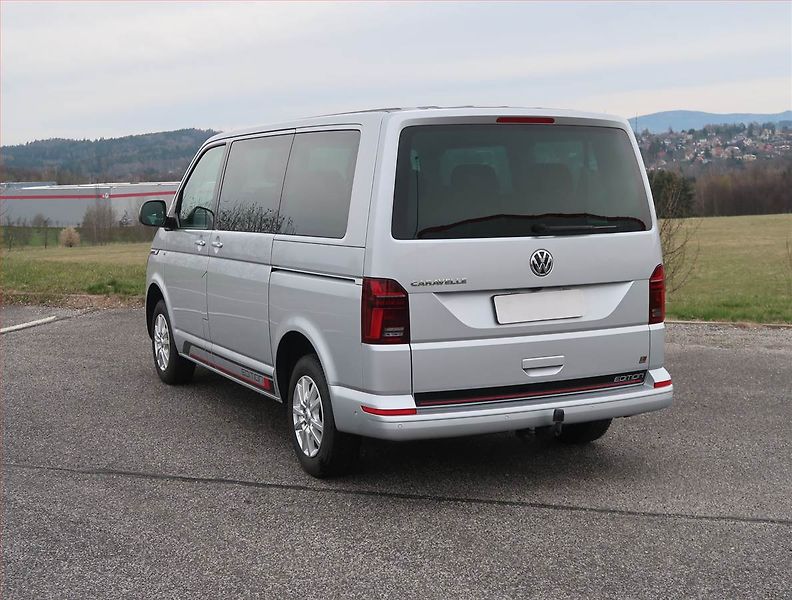 Volkswagen Caravelle (2021) Comfortline 2.0 TDI, ČR - fotka 4 z 15