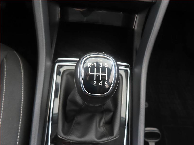 Škoda Karoq (2021) Ambition Plus 2.0 TDI - fotka 13 z 15