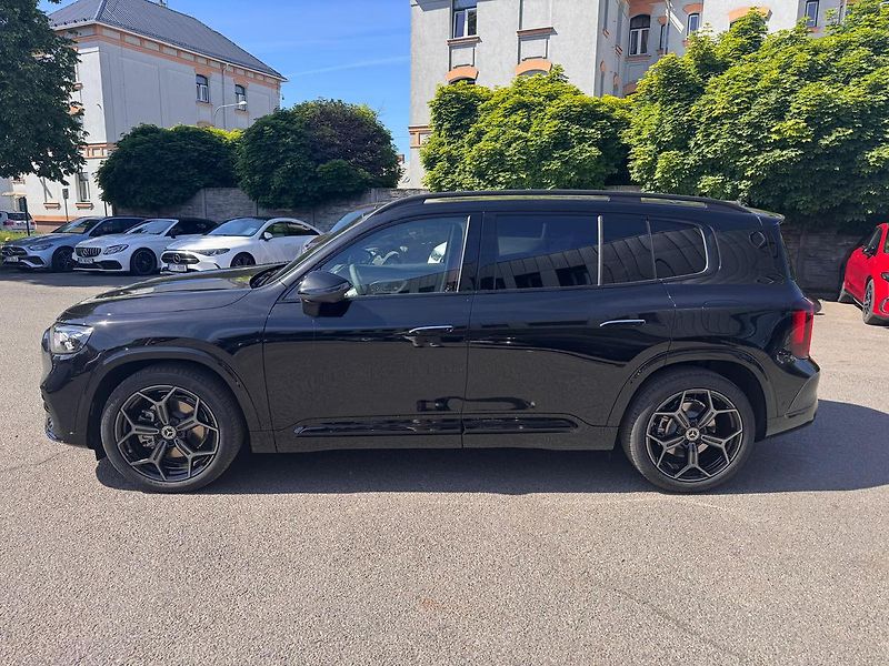 Mercedes-Benz GLB (2026) 200 4MATIC - fotka 4 z 25