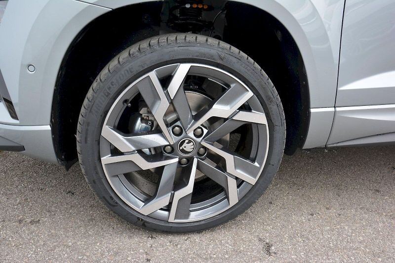 Škoda Karoq (2026) SportLine 1,5 TSI 110 kW 7 AP - fotka 15 z 22