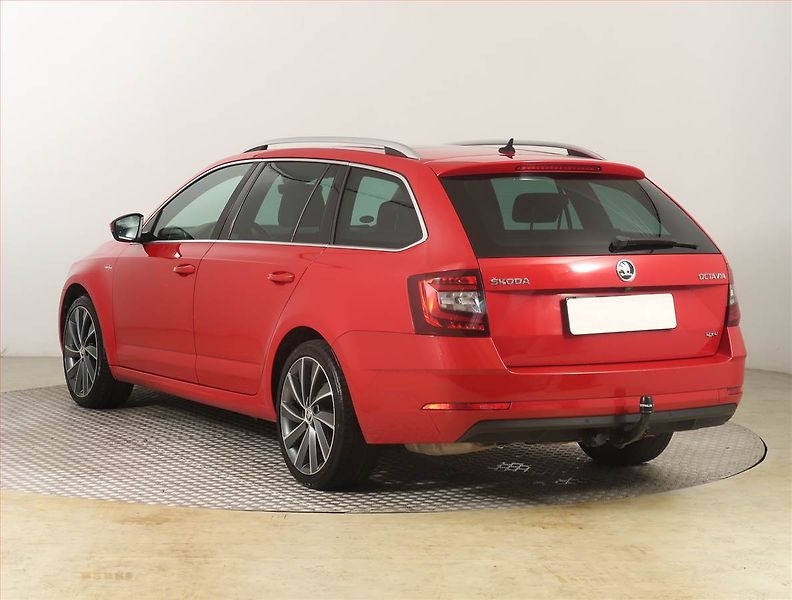 Škoda Octavia (2019) Laurin&Klement 2.0 TDI, 4X4 - fotka 4 z 30