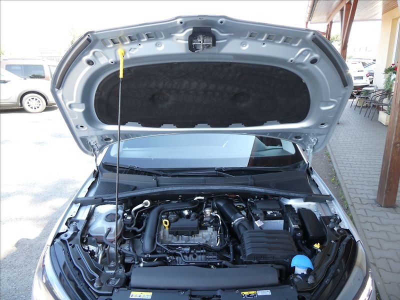 Škoda Fabia 1,0 TSi 70kW koupeno v ČR, DPH - fotka 35 z 39