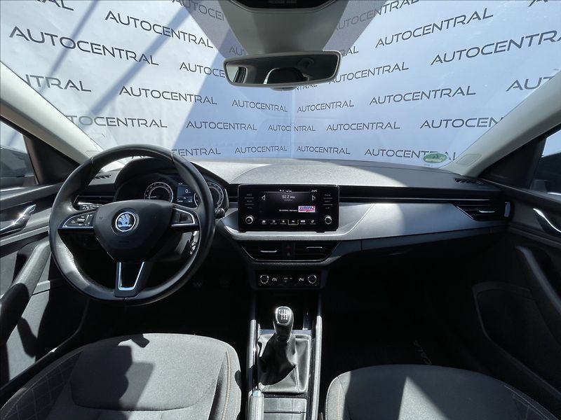 Škoda Scala 1,6 TDI  First Edition 85kw po - fotka 19 z 26