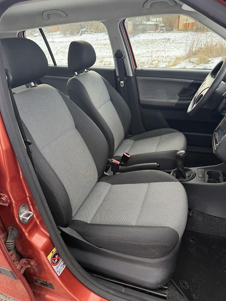 Škoda Fabia (2009) 2 1.4i 63kW, Nová STK - fotka 12 z 19