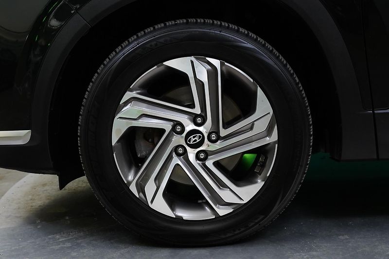 Hyundai Santa Fe - fotka 10 z 26