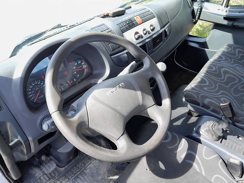 Iveco 120 E nosič kontejnerů - fotka 21 z 43