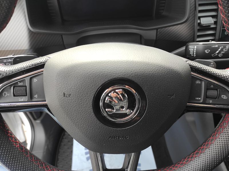 Škoda Kodiaq 2,0TDi RS,4x4,DSG,7 míst,TZ - fotka 22 z 69