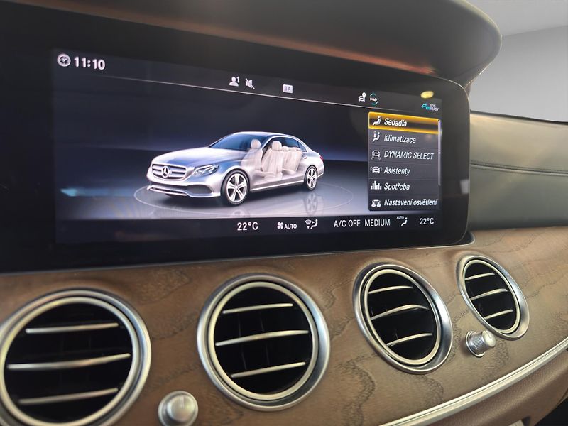 Mercedes-Benz Třídy E (2019) E53 AMG 4MATIC+ - fotka 16 z 27