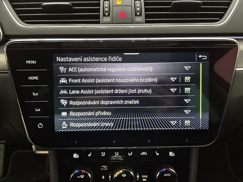 Škoda Superb 2.0 TDI 4x4 Scout - fotka 19 z 29