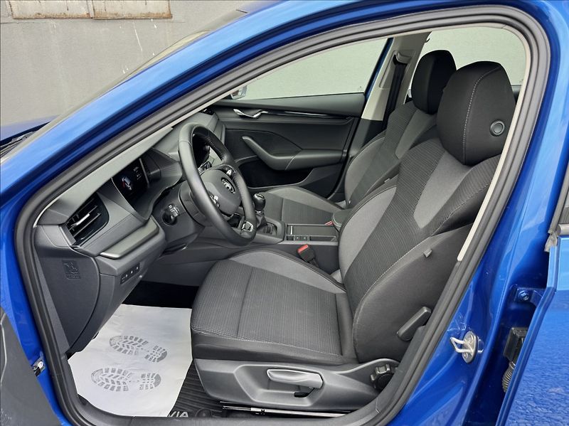 Škoda Octavia 2,0 TDI 85kW DPH 1.maj původČR - fotka 21 z 50