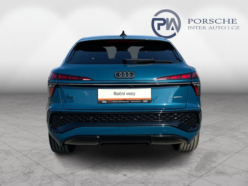 Audi Q3 SB S line TFSI 195 kW quattro - fotka 5 z 23