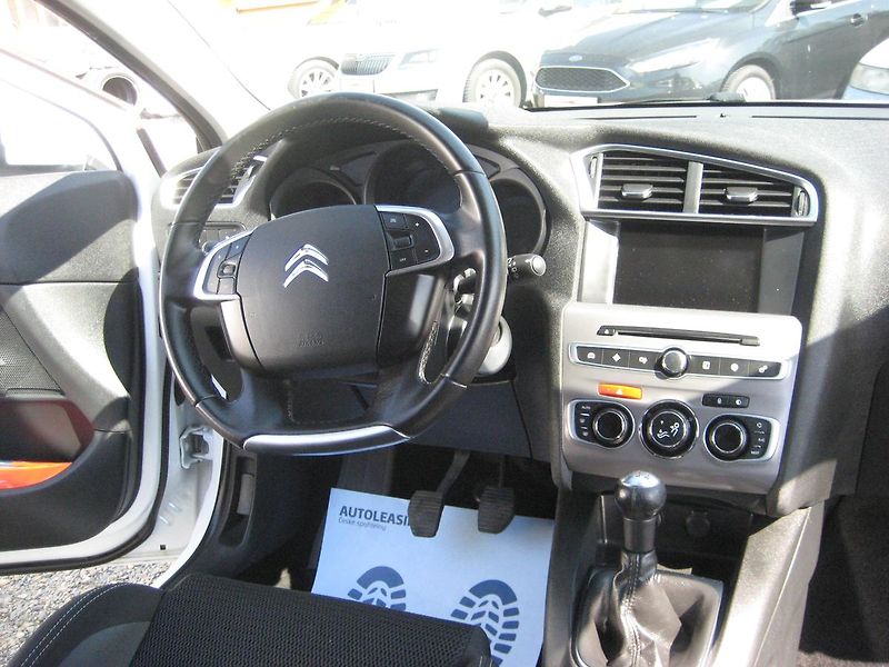 Citroën C4 1.6 HDi NEHAVAROVÁNO-DPH-ČR !! - fotka 24 z 28