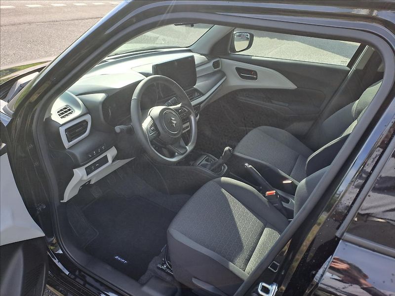 Suzuki Swift (2026) 1,2 PREMIUM HYBRID - fotka 7 z 22
