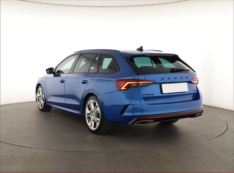 Škoda Octavia (2021) RS 2.0 TSI - fotka 4 z 20
