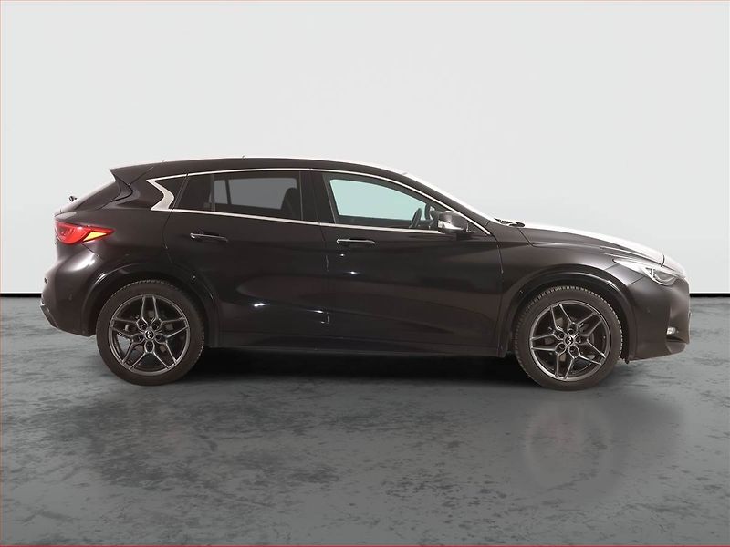 Infiniti Q30 (2019) 1.6t, Automat, Serv.kniha - fotka 6 z 22