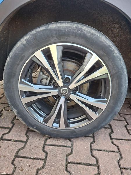 Nissan Qashqai (2018) Nová STK,1,6 benzín,N-connecta - fotka 17 z 25