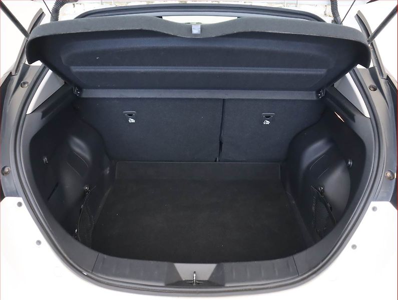 Nissan Leaf (2019) 40 kWh, SoH 91%, Automat - fotka 14 z 20