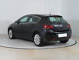 Opel Astra (2010) 1.4 T, po STK, levný provoz - náhled 3