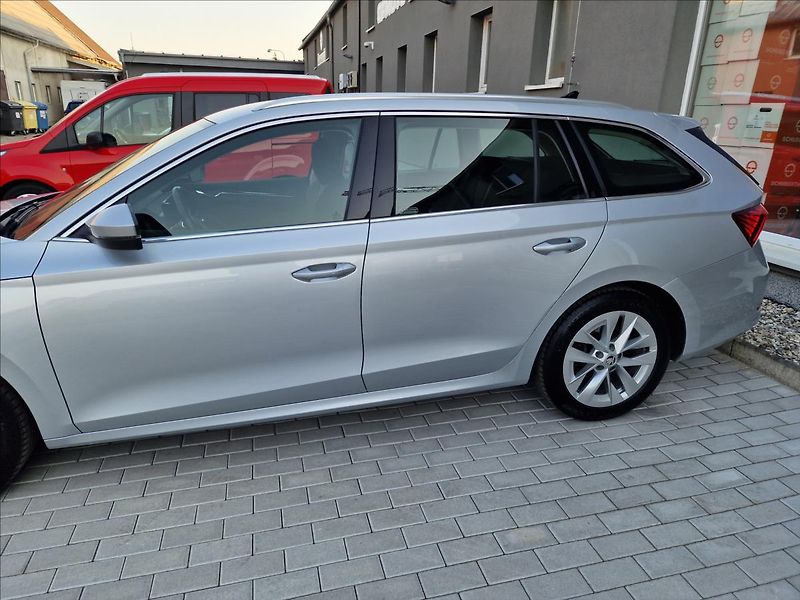 Škoda Octavia 2.0TDI 110kW 4x4 DSG Style,ČR - fotka 43 z 50