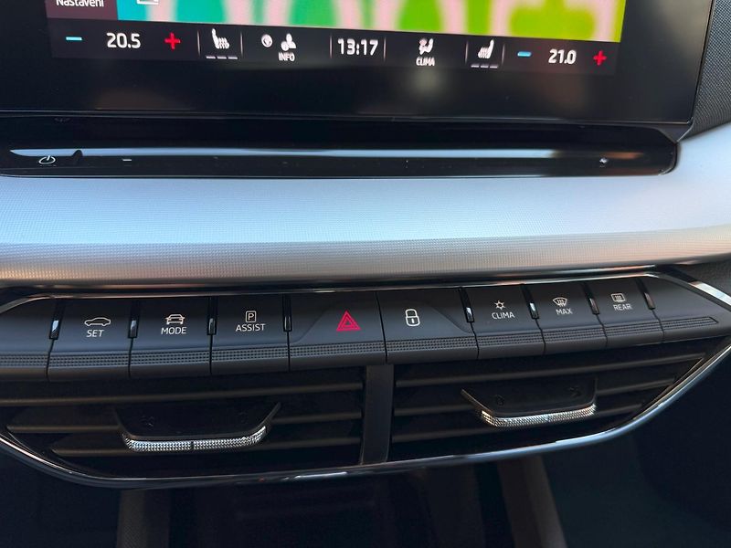 Škoda Octavia (2023) Combi Style 2,0 TDI 110 KW AUT - fotka 18 z 21