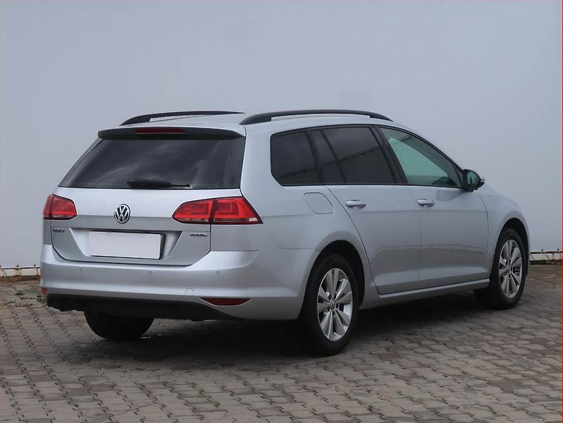 Volkswagen Golf (2016) 1.6 TDI, Automat, Tempomat - fotka 5 z 18