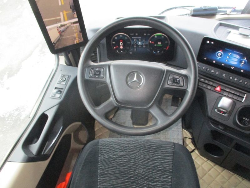 Mercedes-Benz Actros1848 GigaSpace LowDeck - fotka 35 z 46
