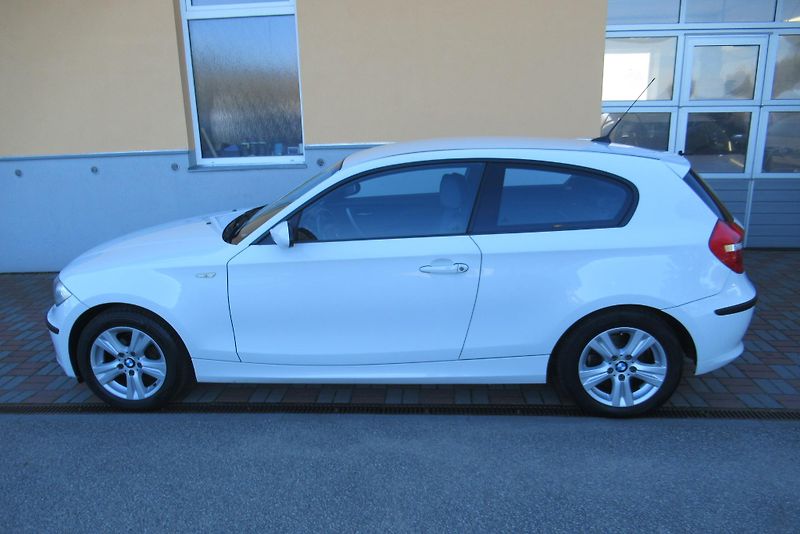 BMW Řada 1 2.0 116i KLIMA SADA ALU KOL - fotka 6 z 17