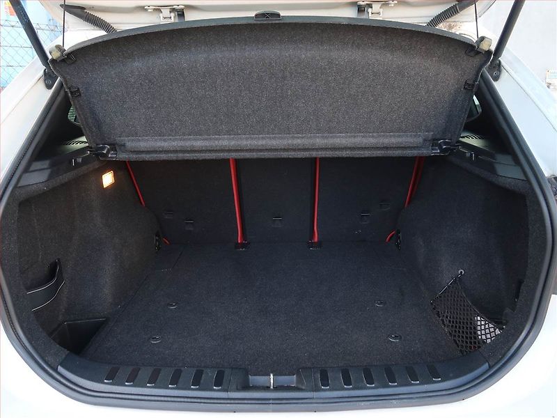 BMW X1 (2013) xDrive28i, 4X4, Automat - fotka 14 z 20
