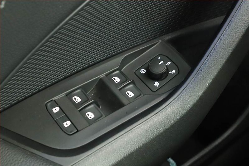 Škoda Octavia (2025) 1.5 eTSI mHEV, SPORTLINE - fotka 13 z 16