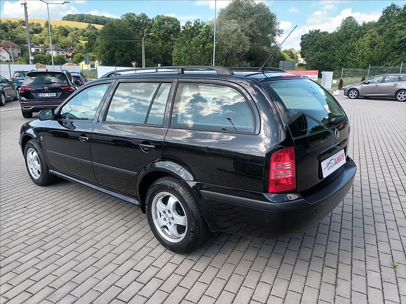 Škoda Octavia 1,6 MPI,75KW,KLIMA,SERVIS,KOLA - fotka 7 z 31