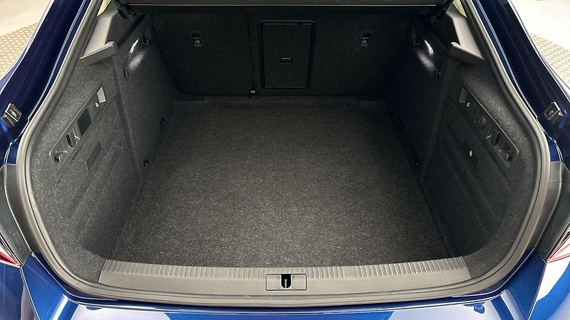 Škoda Superb 2.0 TDI DSG 4x4 L&K - fotka 17 z 33