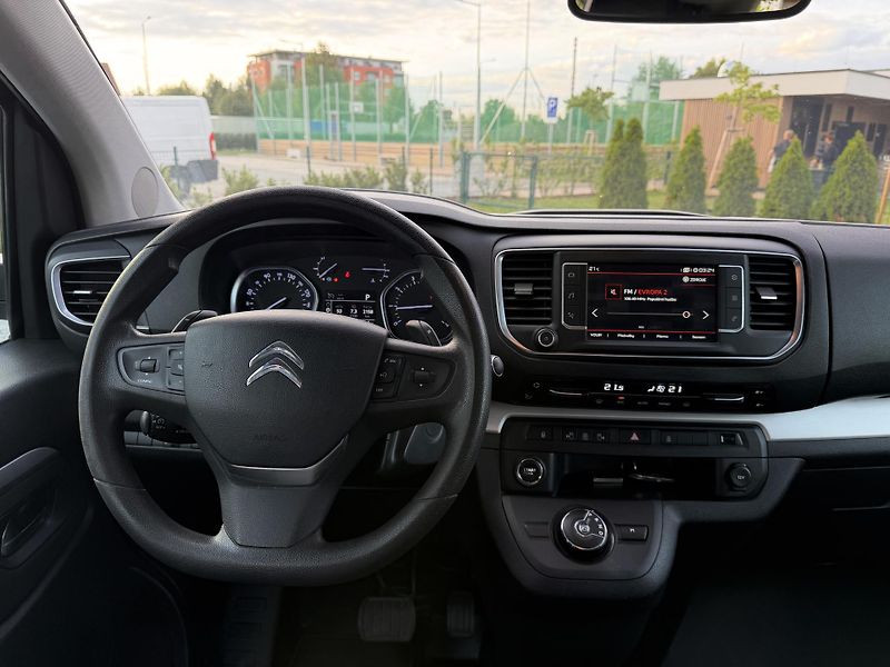Citroën SpaceTourer (2016) 2.0 BlueHDi 130 kW/8 míst - fotka 13 z 19