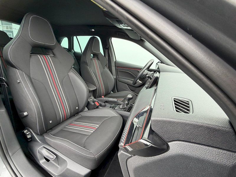 Škoda Scala (2025) 1.0 TSI 85kW DSG Monte Carlo T - fotka 30 z 35