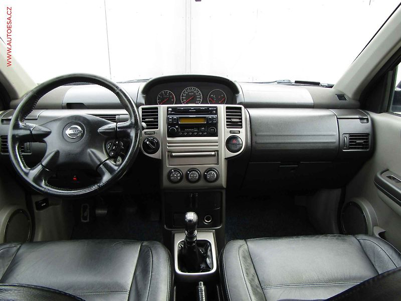 Nissan X-Trail (2004) 2.0 dCi 4x4, 2.maj,ČR, Ac - fotka 8 z 21