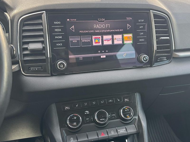 Škoda Karoq AMBITION - fotka 12 z 27