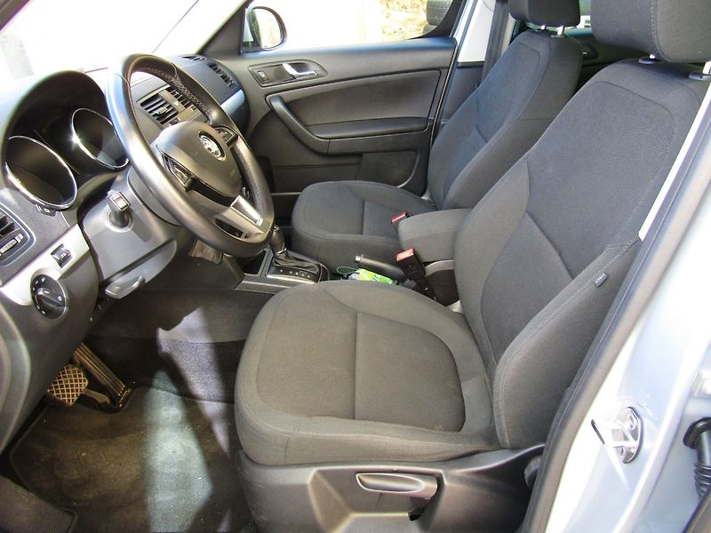 Škoda Yeti (2014) 1.6 TDI 77kW DSG - fotka 19 z 38