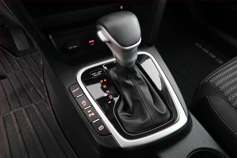 Kia Ceed (2021) 1.5 T-GDI - fotka 13 z 21
