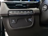 Cadillac Escalade (2024) 6.2 Premium Luxury Platinum - náhled 25