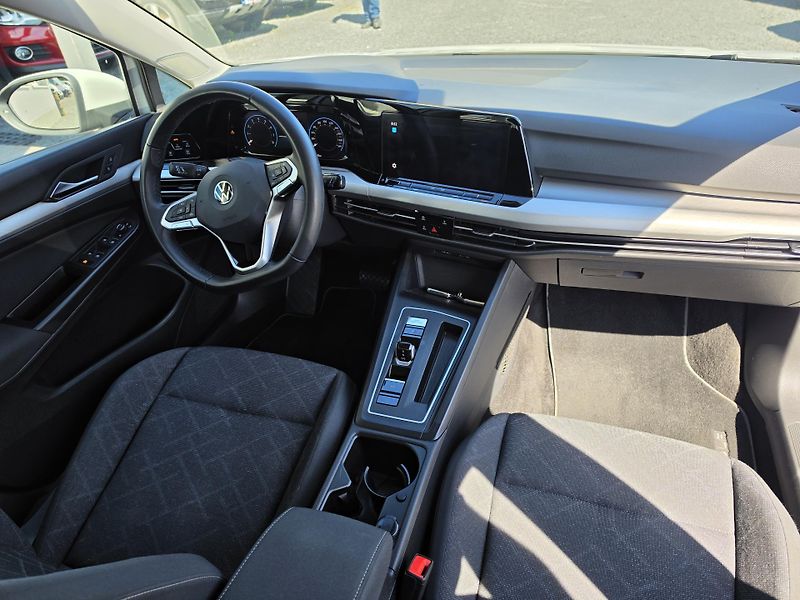 Volkswagen Golf 1.5TSI 8 Automat Led  Virtual  - fotka 21 z 29