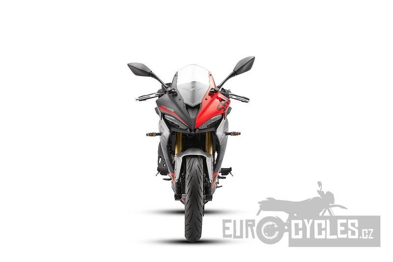 QJ Motor SRK 125 R (2026) - fotka 2 z 17