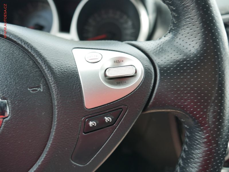 Nissan Juke (2017) 1.6i, ČR, AT - fotka 20 z 22