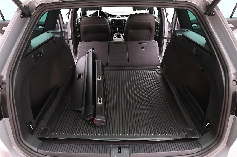 Volkswagen Passat 2,0 TDI 147kW 4x4 DSG Alltrack - fotka 11 z 33