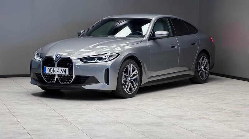 BMW i4 eDrive40 GC SoH 95% Bílý in. - fotka 1 z 23